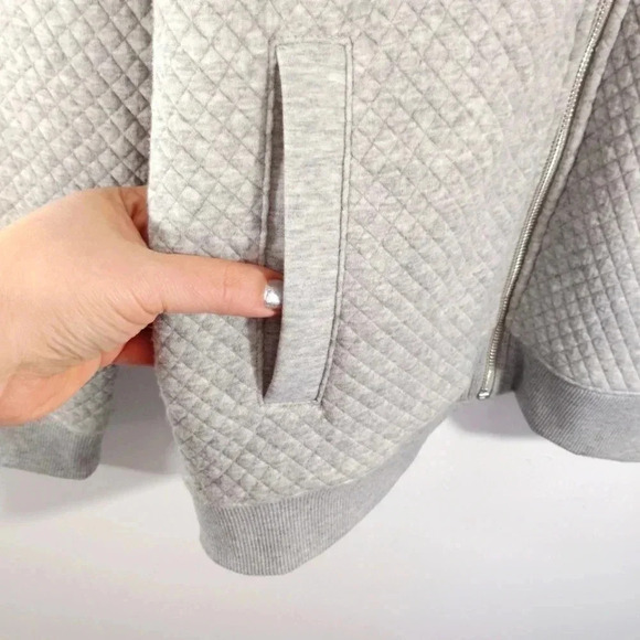 H&M Quilted Jacket Dove Grey Silver Medium Soft Comfy Gray Zipper Crew Collar M - Picture 7 of 16